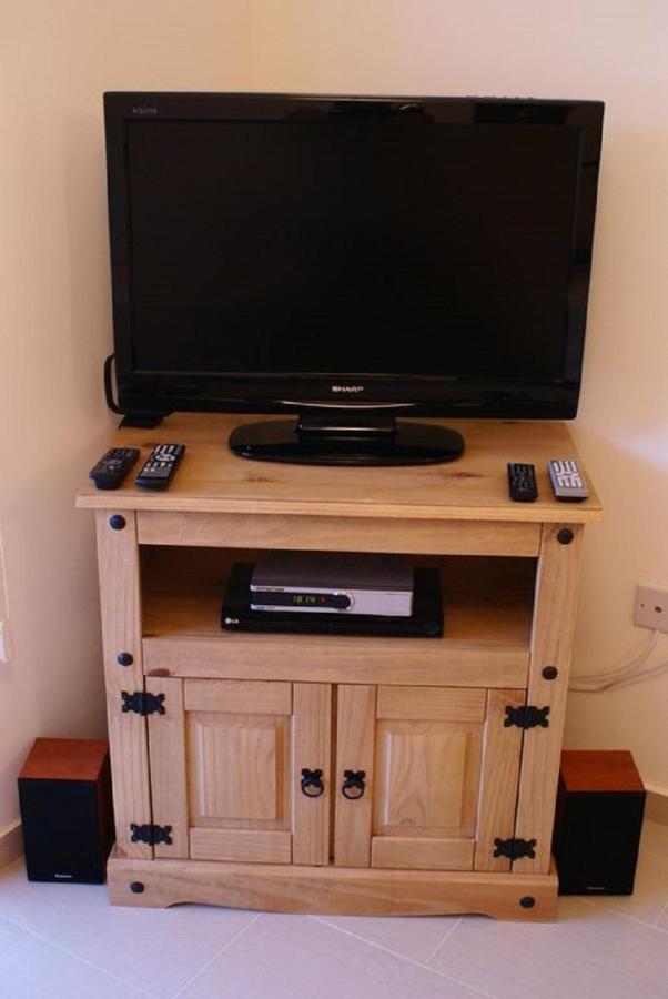 Pleasantly Furnished Apartment B201 With Large Terrace, Wi-Fi & Android Tv 佩亚 外观 照片